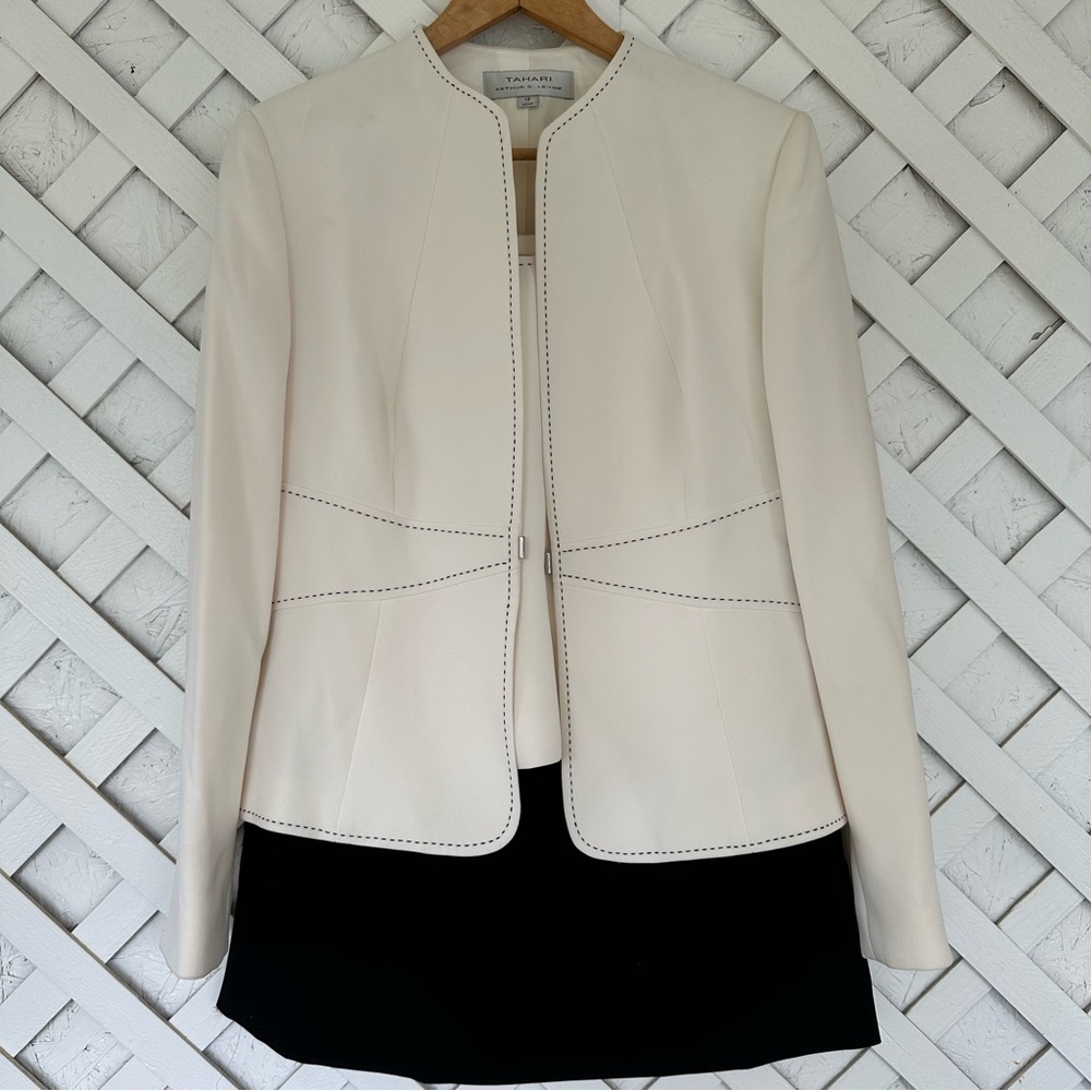 Tahari Outfit Skirt Top Blazer/Jacket size 12
